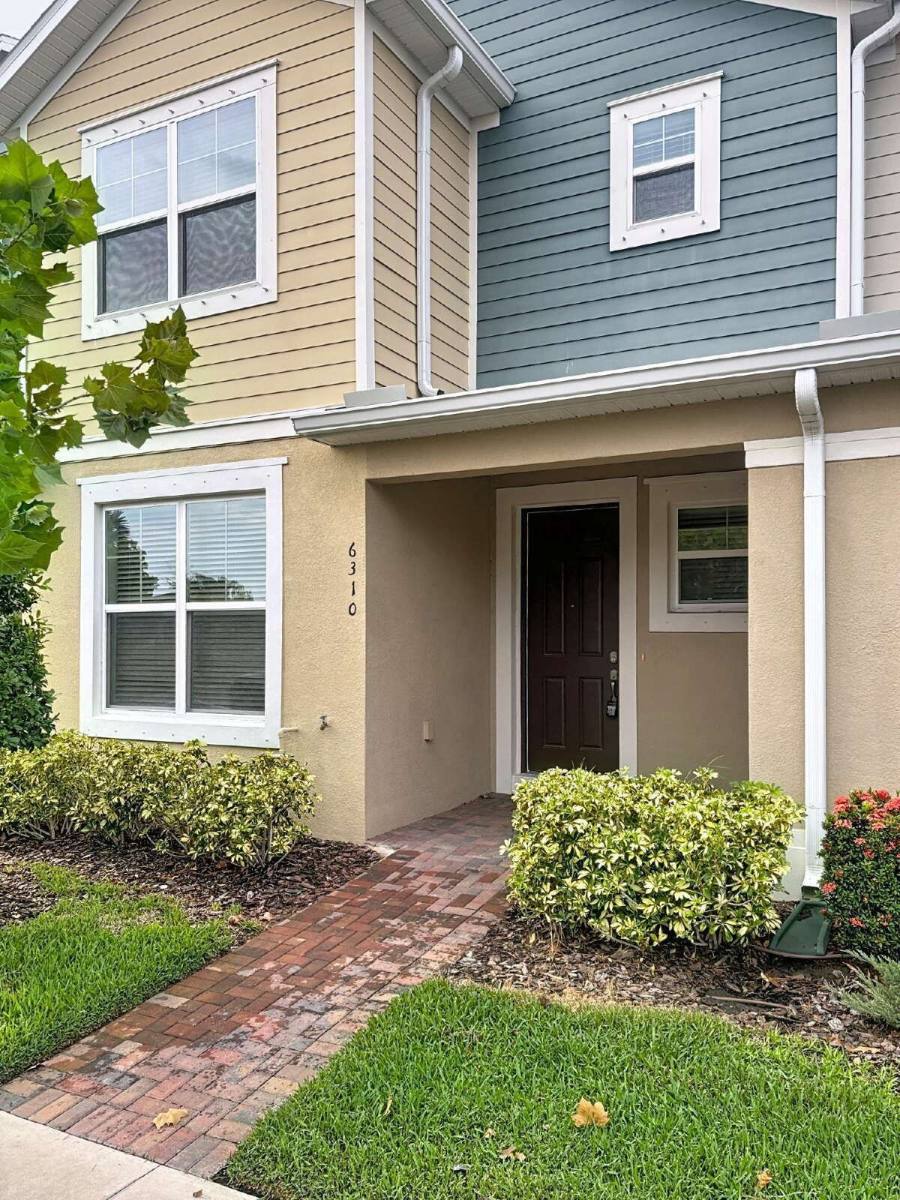 Townhouse for rent at 6310 Goldcoast Ave, Apollo Beach, FL 33572