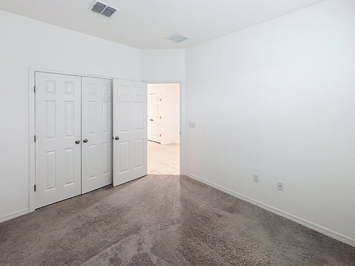 Townhouse for rent at 6310 Goldcoast Ave, Apollo Beach, FL 33572