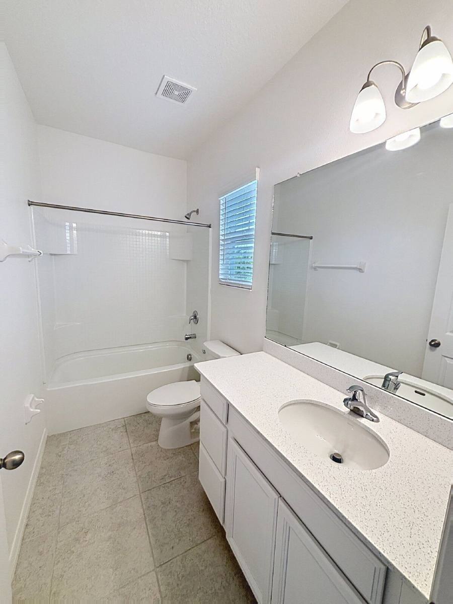 Townhouse for rent at 6310 Goldcoast Ave, Apollo Beach, FL 33572