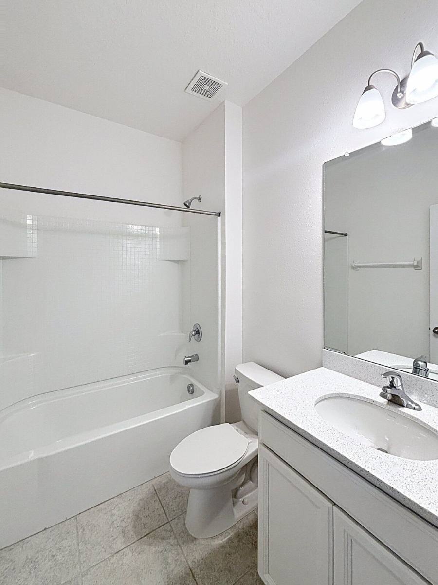 Townhouse for rent at 6310 Goldcoast Ave, Apollo Beach, FL 33572