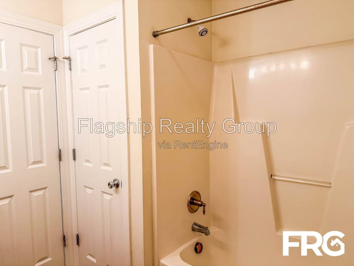 Apartment for rent at 4243 Dudleys Grant Dr, Winterville, NC 28590