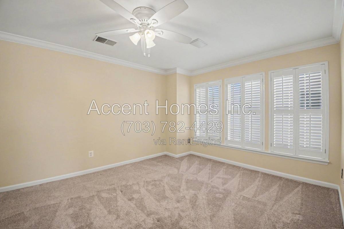 Townhouse for rent at 20864 Pitt Terrace, Sterling, VA 20165