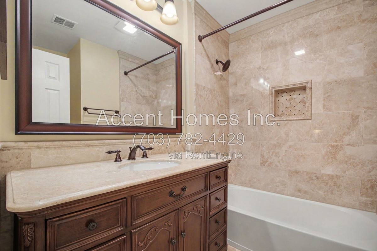 Townhouse for rent at 20864 Pitt Terrace, Sterling, VA 20165