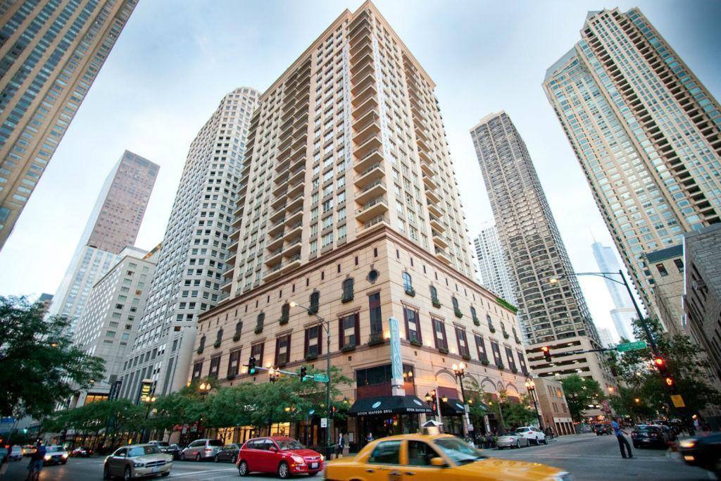 747 N Wabash Ave #2206, Chicago, IL 60611 - Apartment for Rent - Image 1