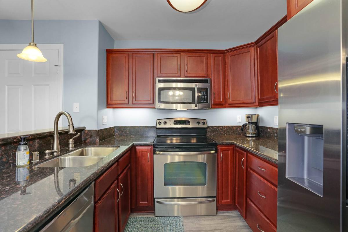 5252 Balboa Arms Dr #166, San Diego, CA 92117 - Condo for Rent - Image 13
