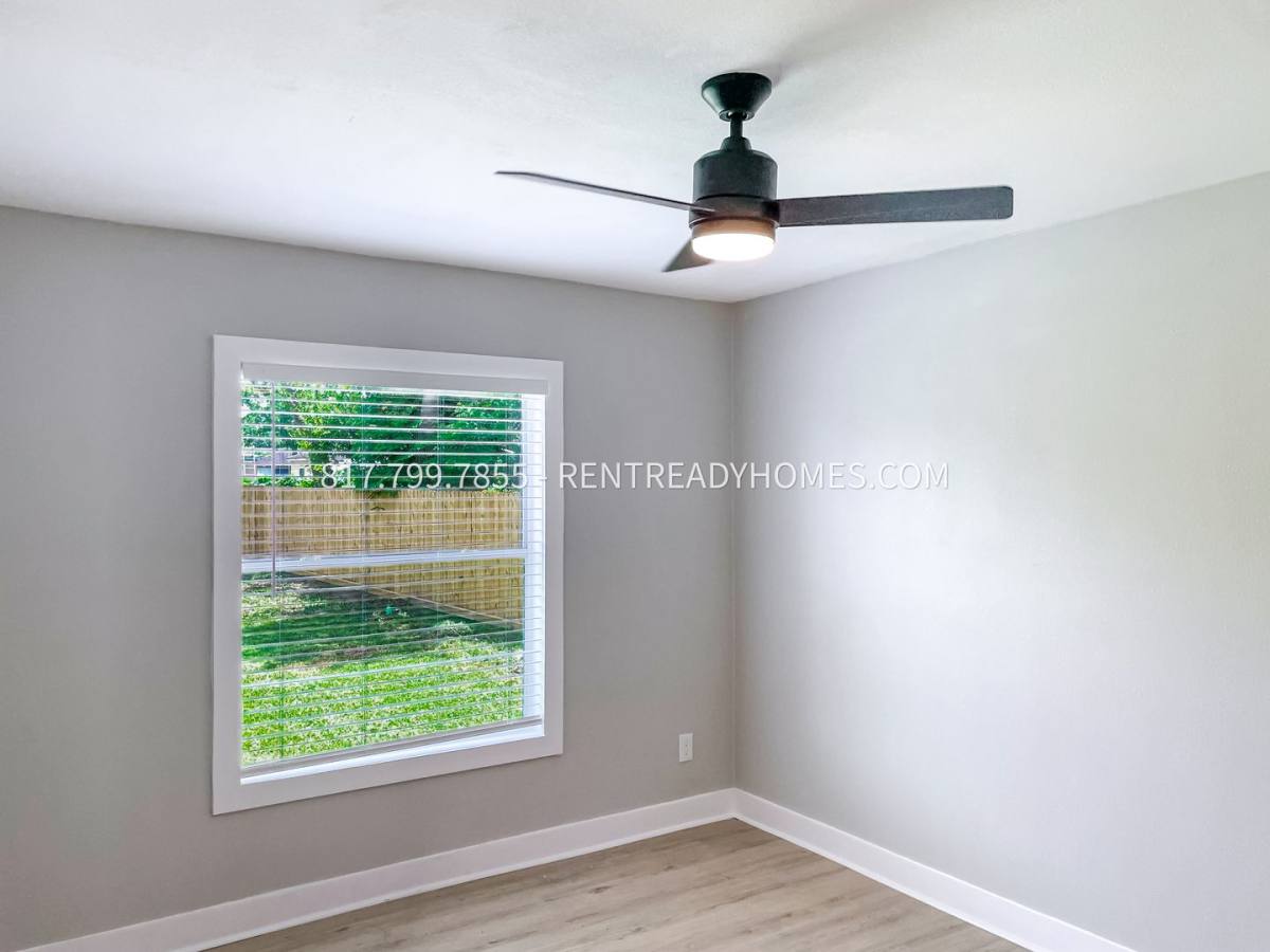 House for rent at 8112 Barkley St, Houston, TX 77017