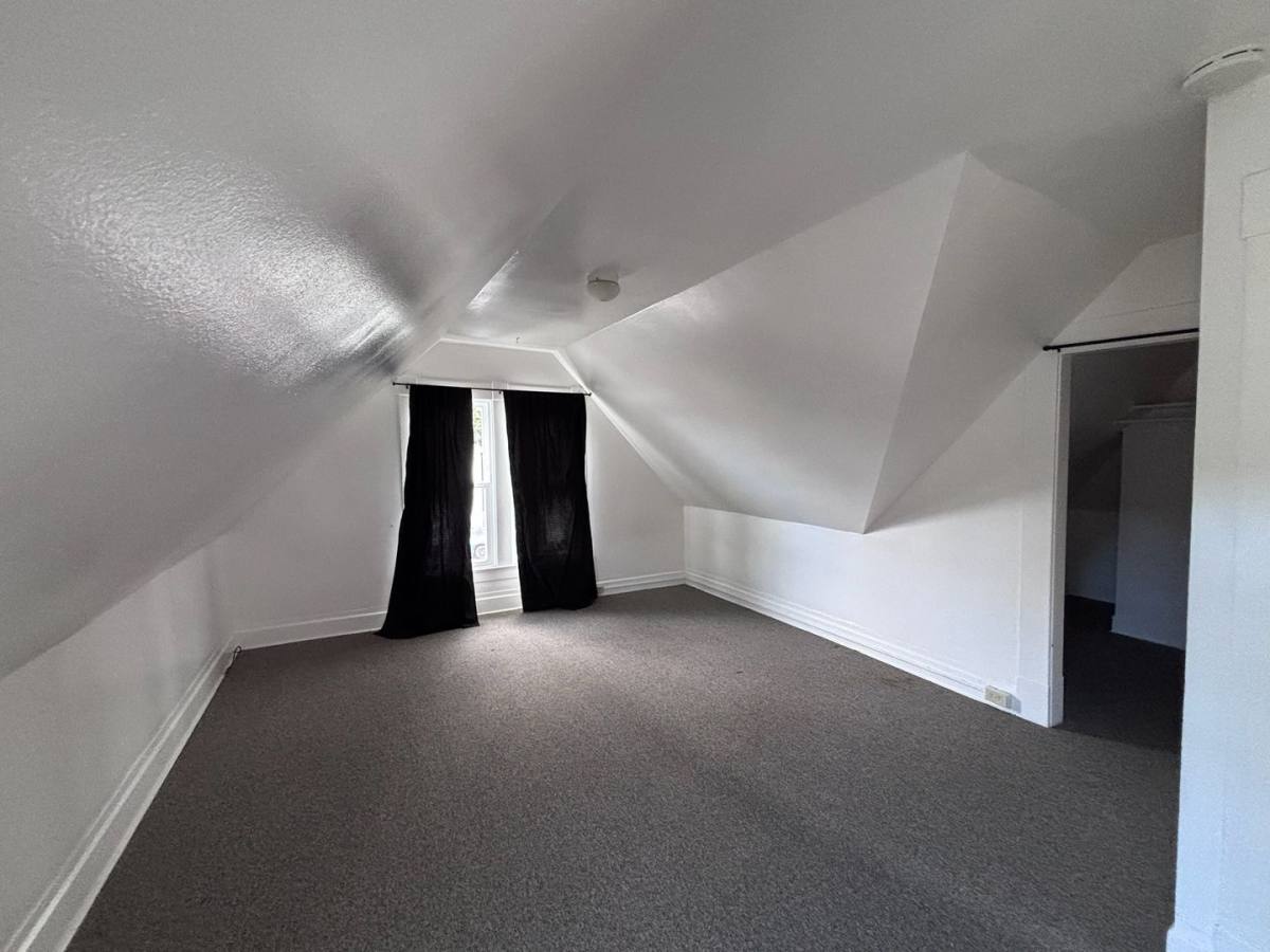 Apartment for rent at 514 Broadway, Santa Cruz, CA 95060