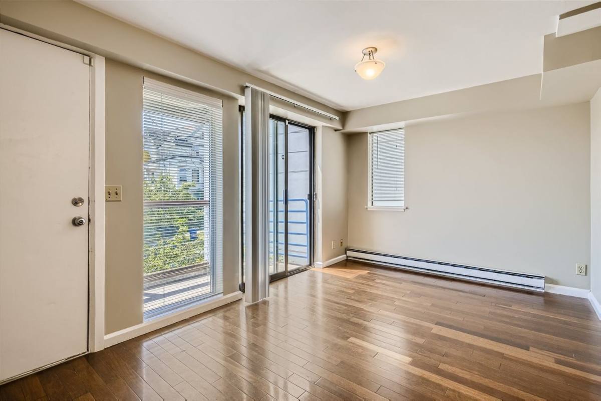 2312 E Denny Way, Seattle, WA 98112 - Apartment for Rent - Image 9