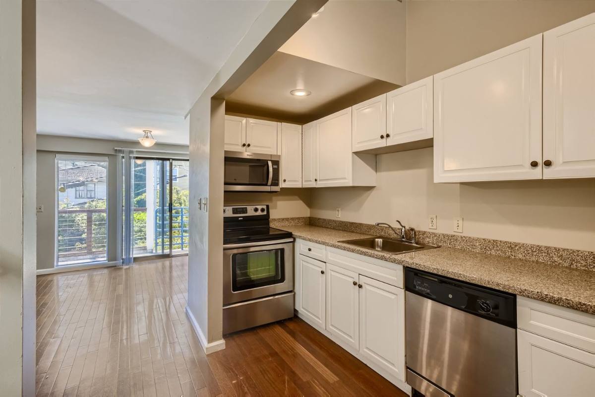 2312 E Denny Way, Seattle, WA 98112 - Apartment for Rent - Image 3