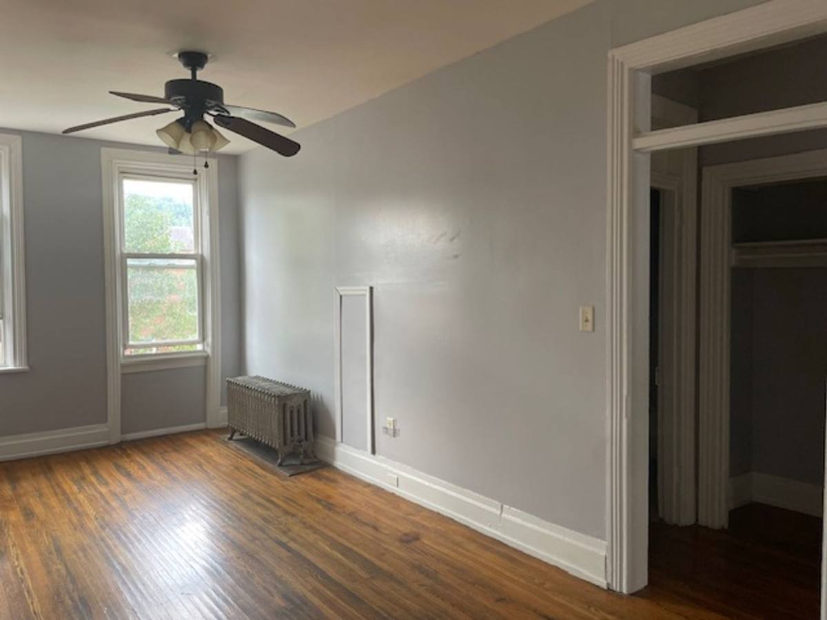 Apartment for rent at 1056-1060 Pennsylvania Ave, Tyrone, PA 16686