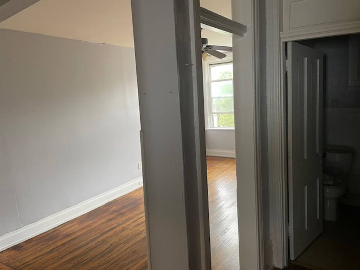 Apartment for rent at 1056-1060 Pennsylvania Ave, Tyrone, PA 16686