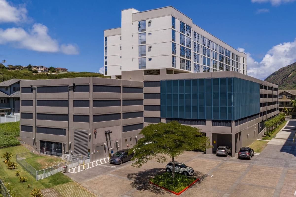 Apartment for rent at Hale Manu, 7002 Hawaii Kai Dr, Honolulu, HI 96825