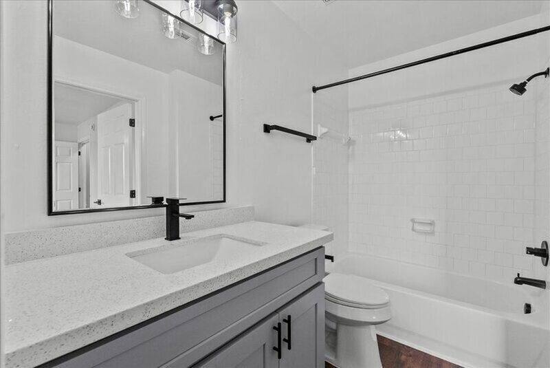 Apartment for rent at 5079 Akumal Calle, Dickinson, TX 77539