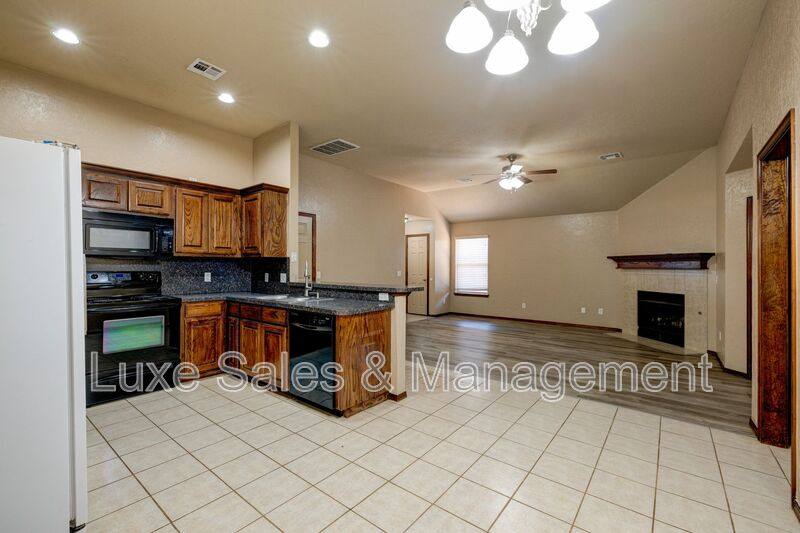 House for rent at 3517 Galatian Way, Yukon, OK 73099
