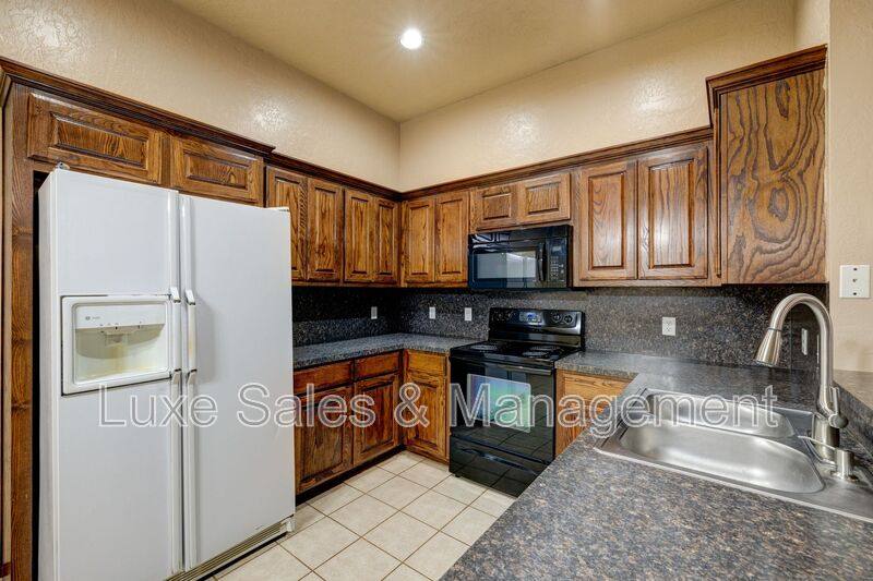 House for rent at 3517 Galatian Way, Yukon, OK 73099