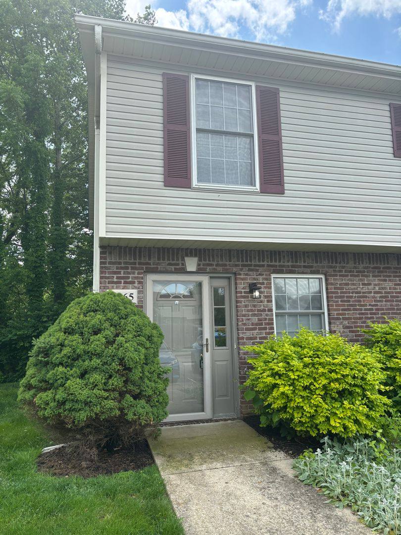 Townhouse for rent at 3465 S Oaklawn Court, Bloomington, IN 47401
