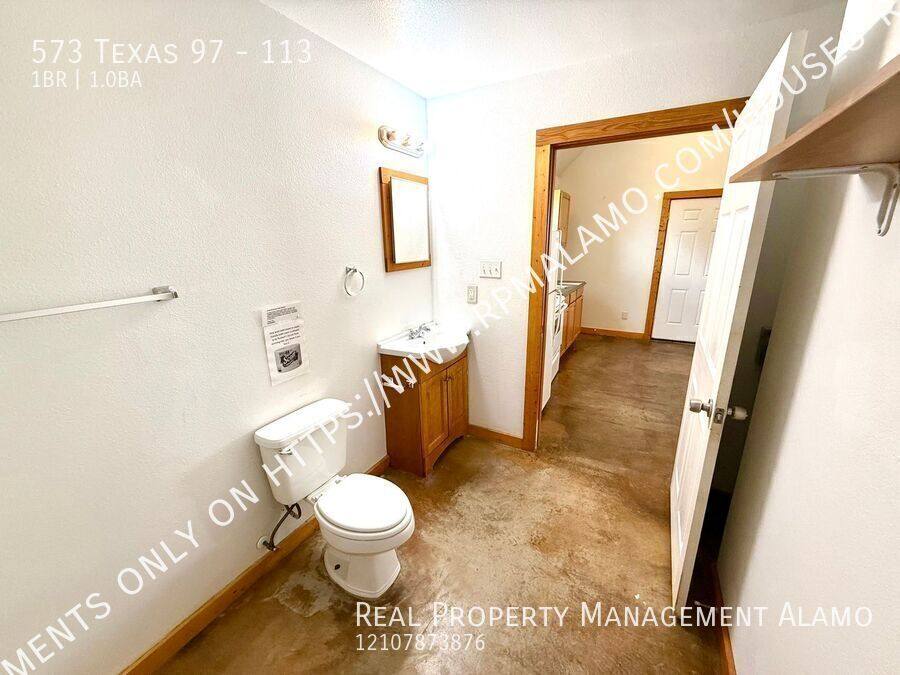 Apartment for rent at 573 Texas 97 #114, Floresville, TX 78114