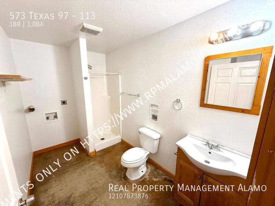Apartment for rent at 573 Texas 97 #114, Floresville, TX 78114