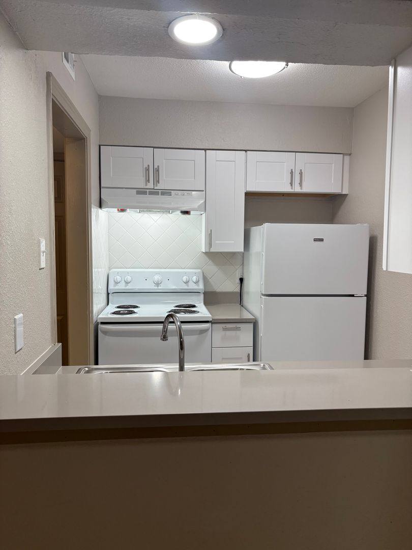 Apartment for rent at Spanish Point, 3514 Nogales Dr, Dallas, TX 75220