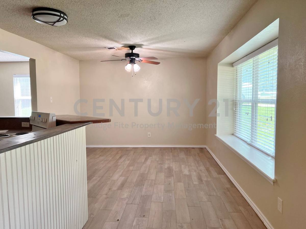 House for rent at 508 Trail Lake Place, Midlothian, TX 76065