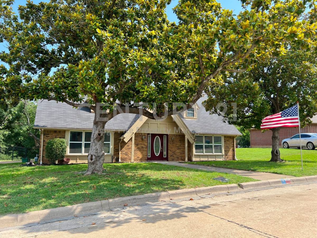 House for rent at 508 Trail Lake Place, Midlothian, TX 76065