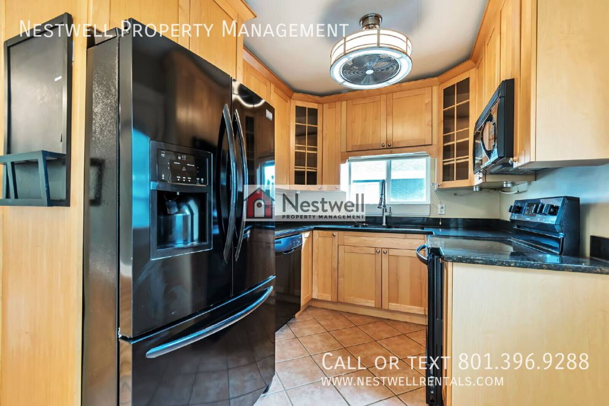 House for rent at 951 W Signora Dr, Salt Lake City, UT 84116