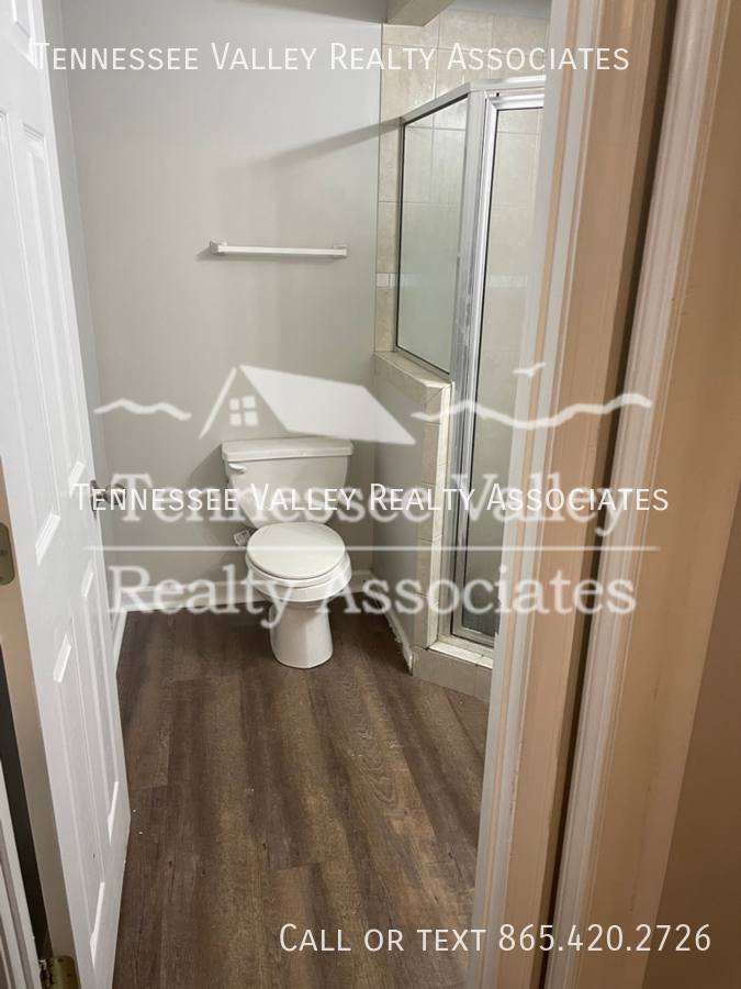 Townhouse for rent at 156 N Illinois Ave #B, Oak Ridge, TN 37830