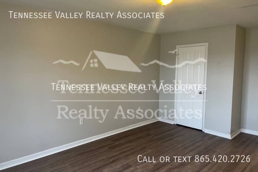 Townhouse for rent at 156 N Illinois Ave #B, Oak Ridge, TN 37830