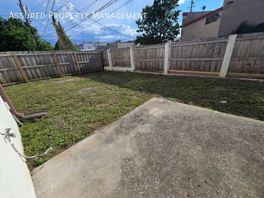 Townhouse for rent at 112 E Esther St, Orlando, FL 32806