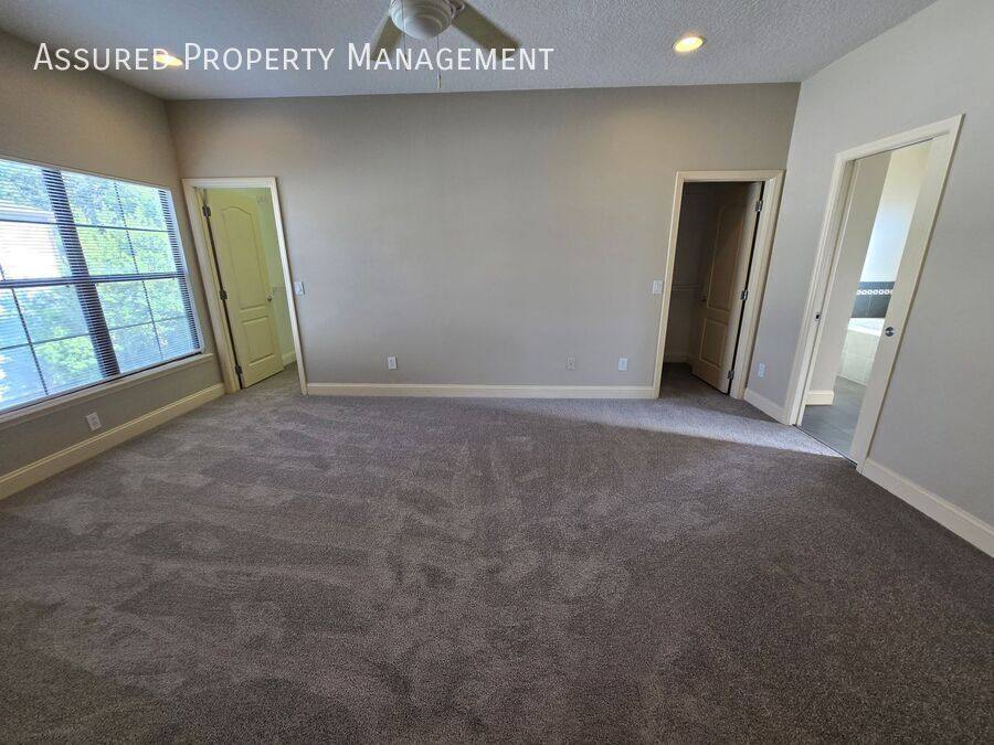 Townhouse for rent at 112 E Esther St, Orlando, FL 32806