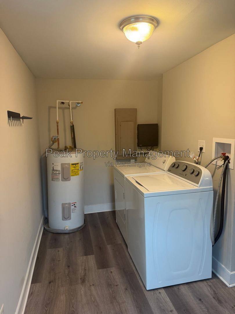 House for rent at 500 Azalea Ave, Richmond, VA 23227