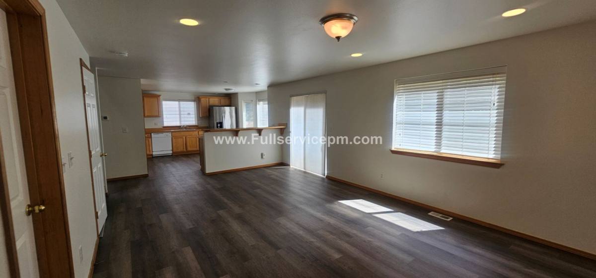 House for rent at 22607 SE 287th Place, Maple Valley, WA 98038
