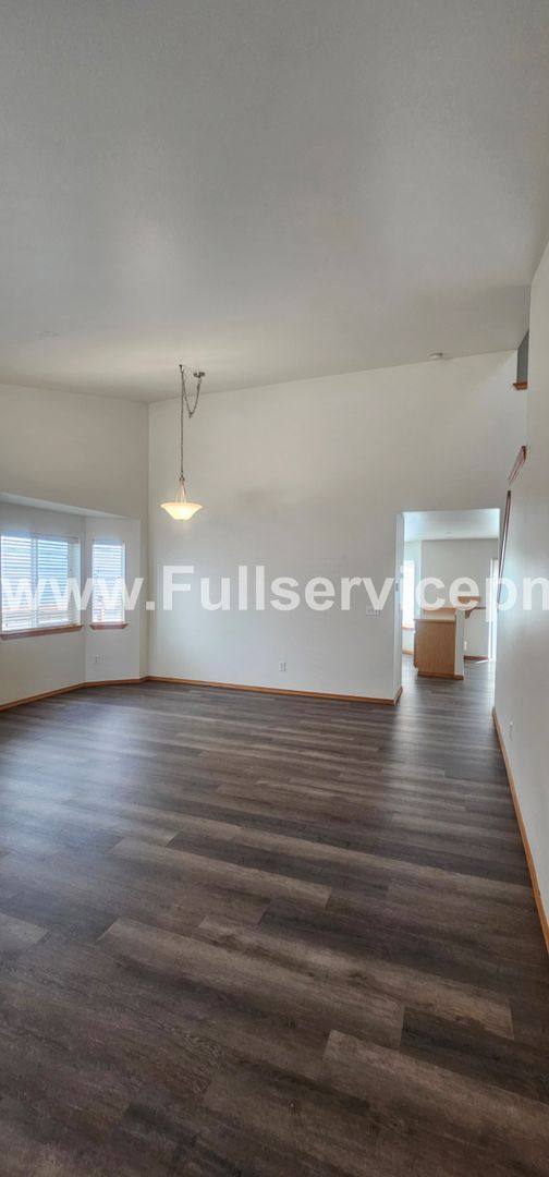 House for rent at 22607 SE 287th Place, Maple Valley, WA 98038