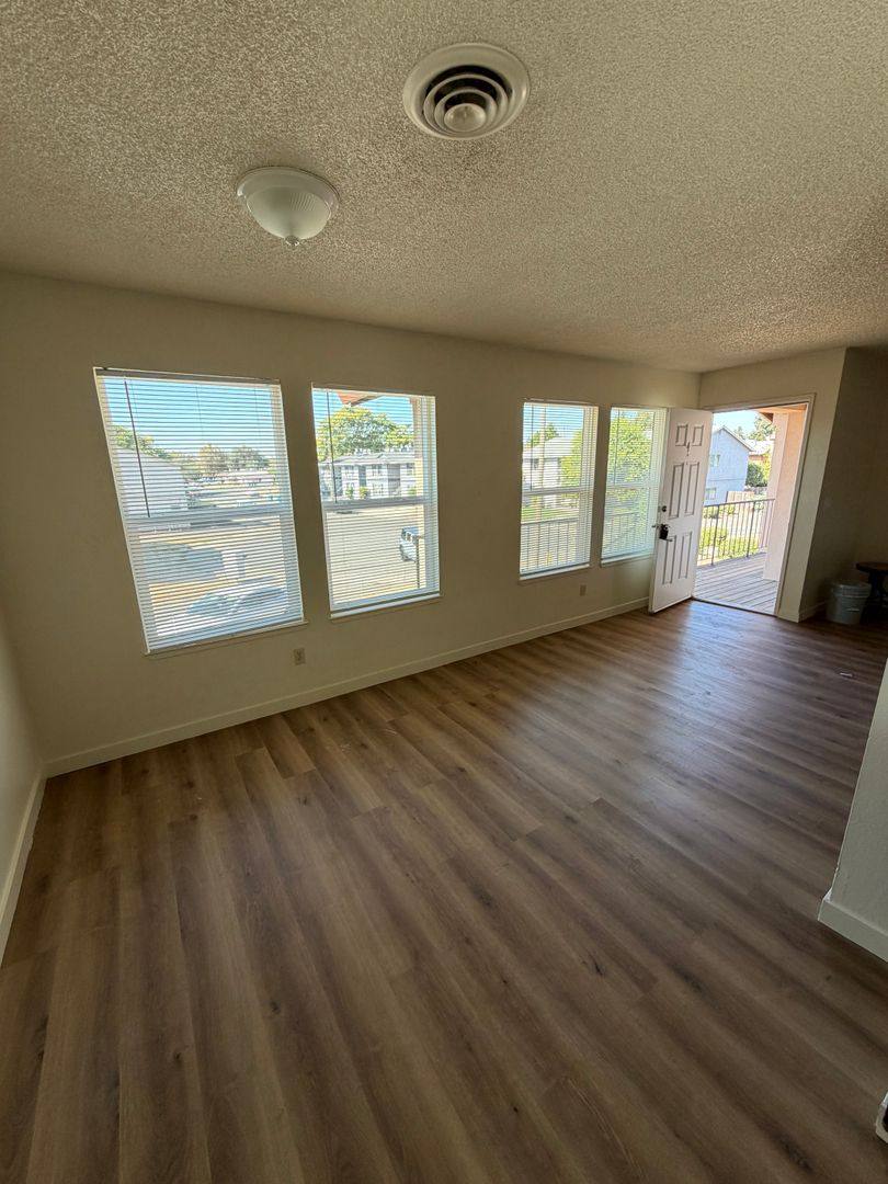 Apartment for rent at 350 Alemar Way, Yuba City, CA 95991