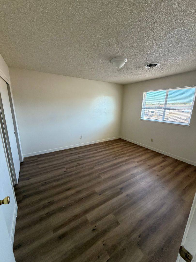 Apartment for rent at 350 Alemar Way, Yuba City, CA 95991