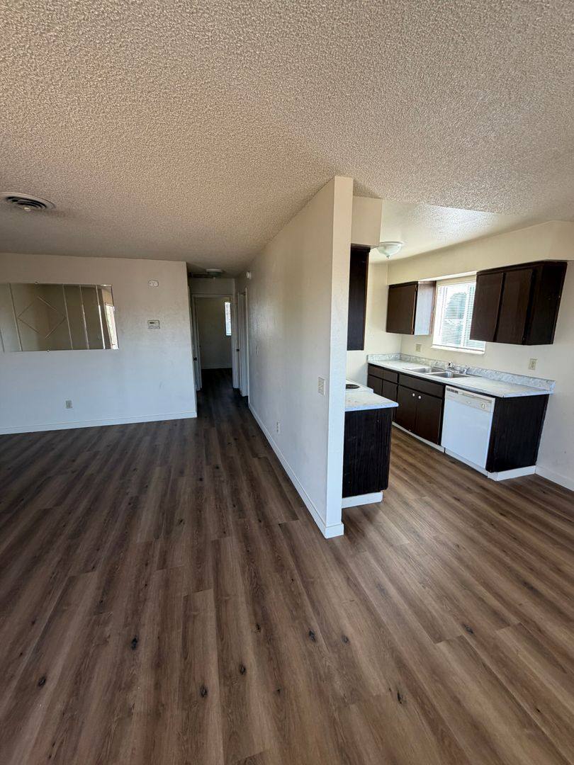Apartment for rent at 350 Alemar Way, Yuba City, CA 95991