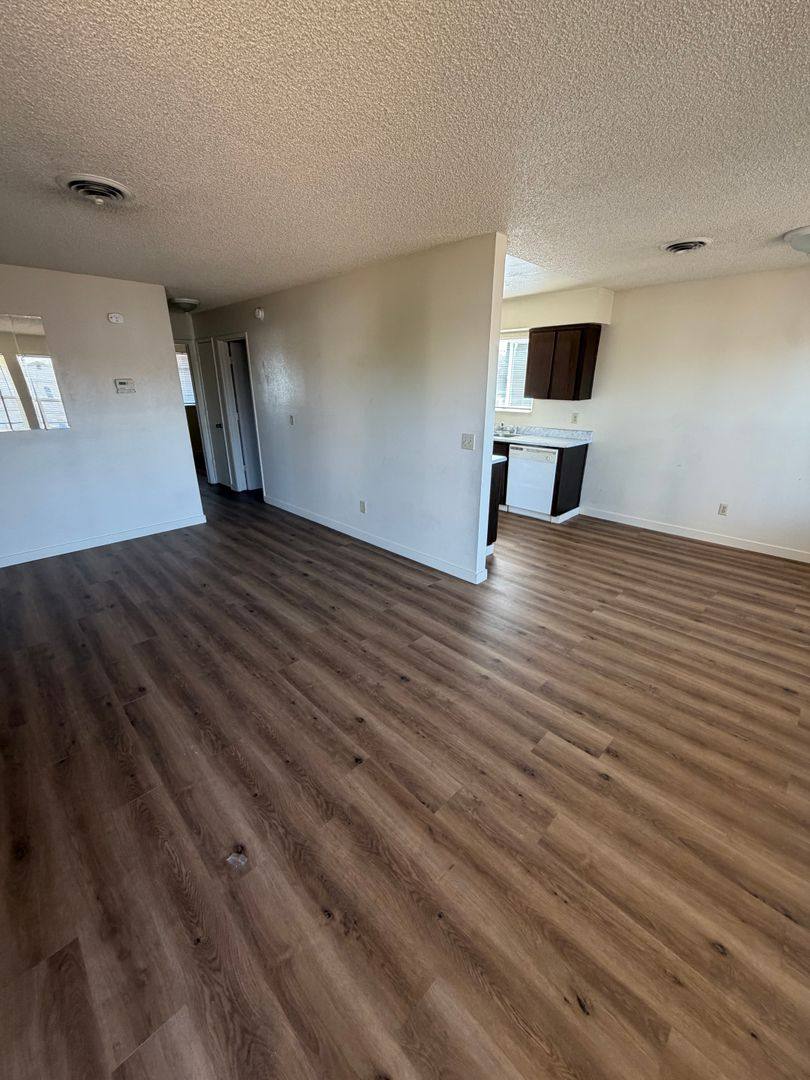Apartment for rent at 350 Alemar Way, Yuba City, CA 95991