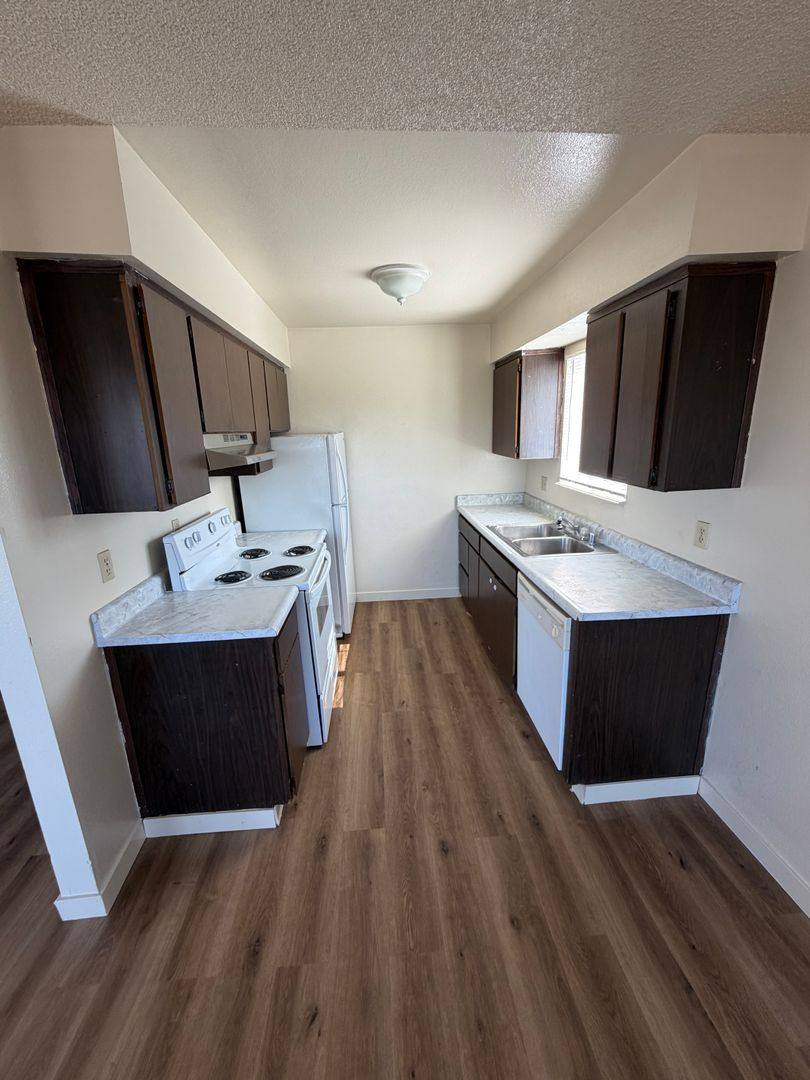 Apartment for rent at 350 Alemar Way, Yuba City, CA 95991
