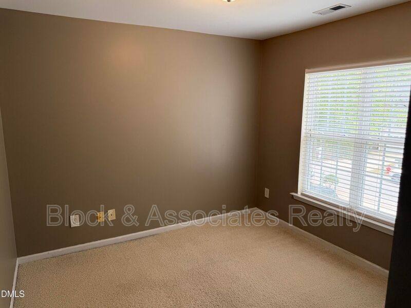 House for rent at 1414 Crimson Creek Dr, Durham, NC 27713