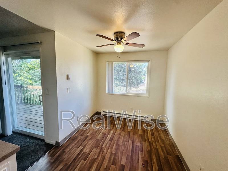 Apartment for rent at 100 Gatch St #20, Woodburn, OR 97071