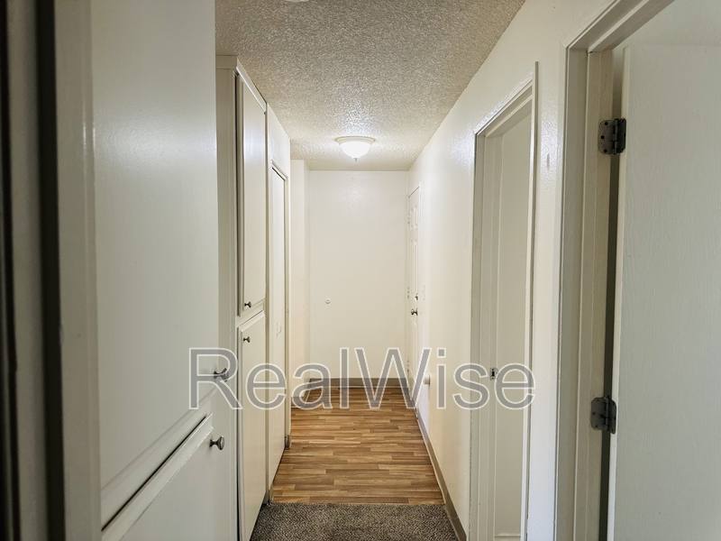 Apartment for rent at 100 Gatch St #20, Woodburn, OR 97071