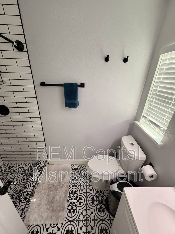 Apartment for rent at 300 30th Ave N #A, Saint Petersburg, FL 33704