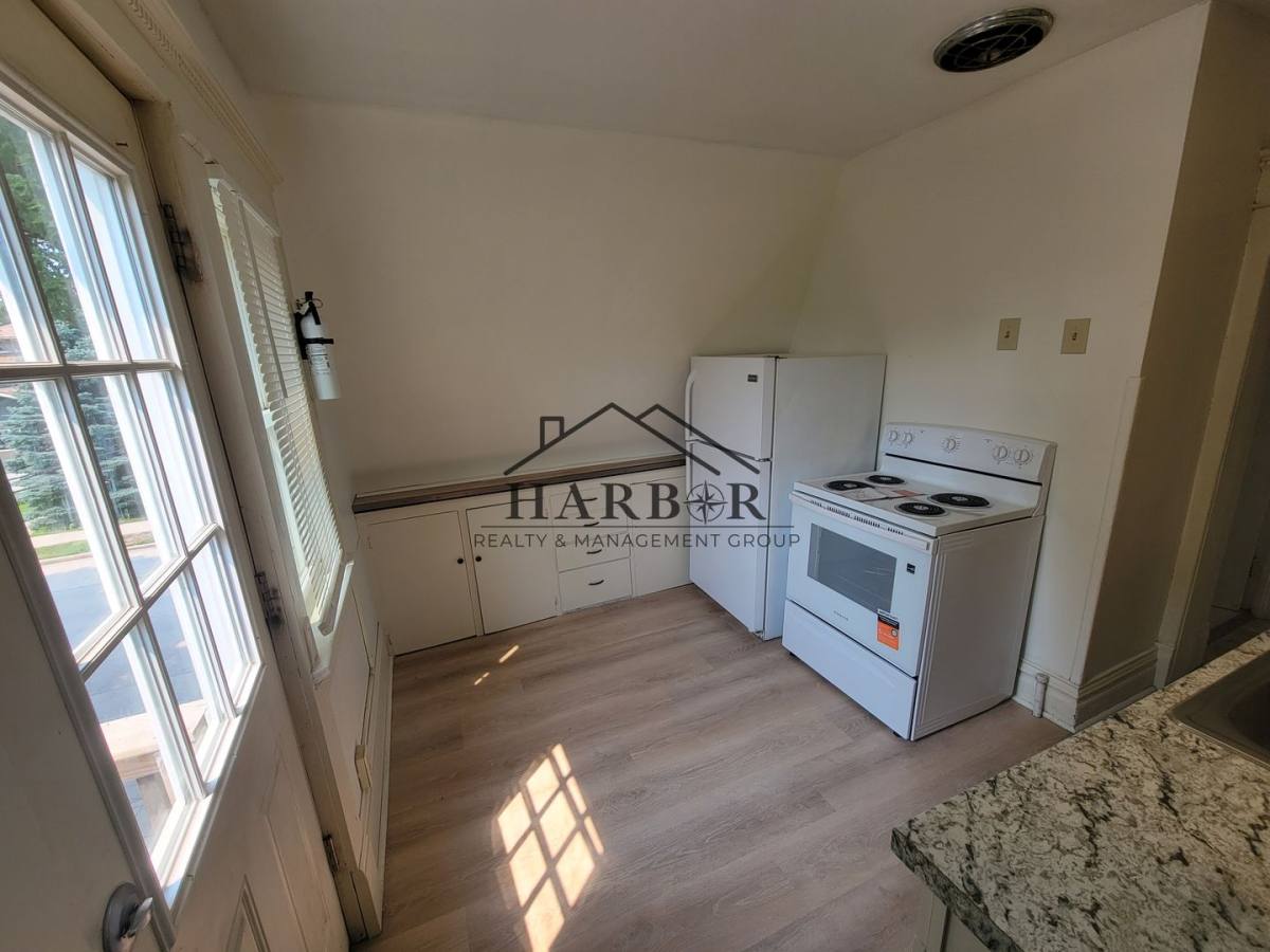 Apartment for rent at 711 1st Dr NW, Austin, MN 55912