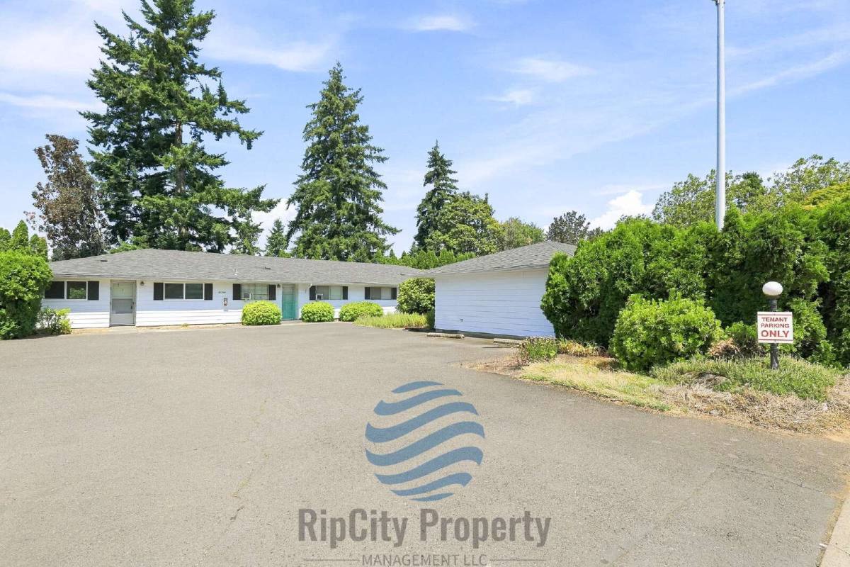 Apartment for rent at 21723 SE Alder Dr #5, Gresham, OR 97030