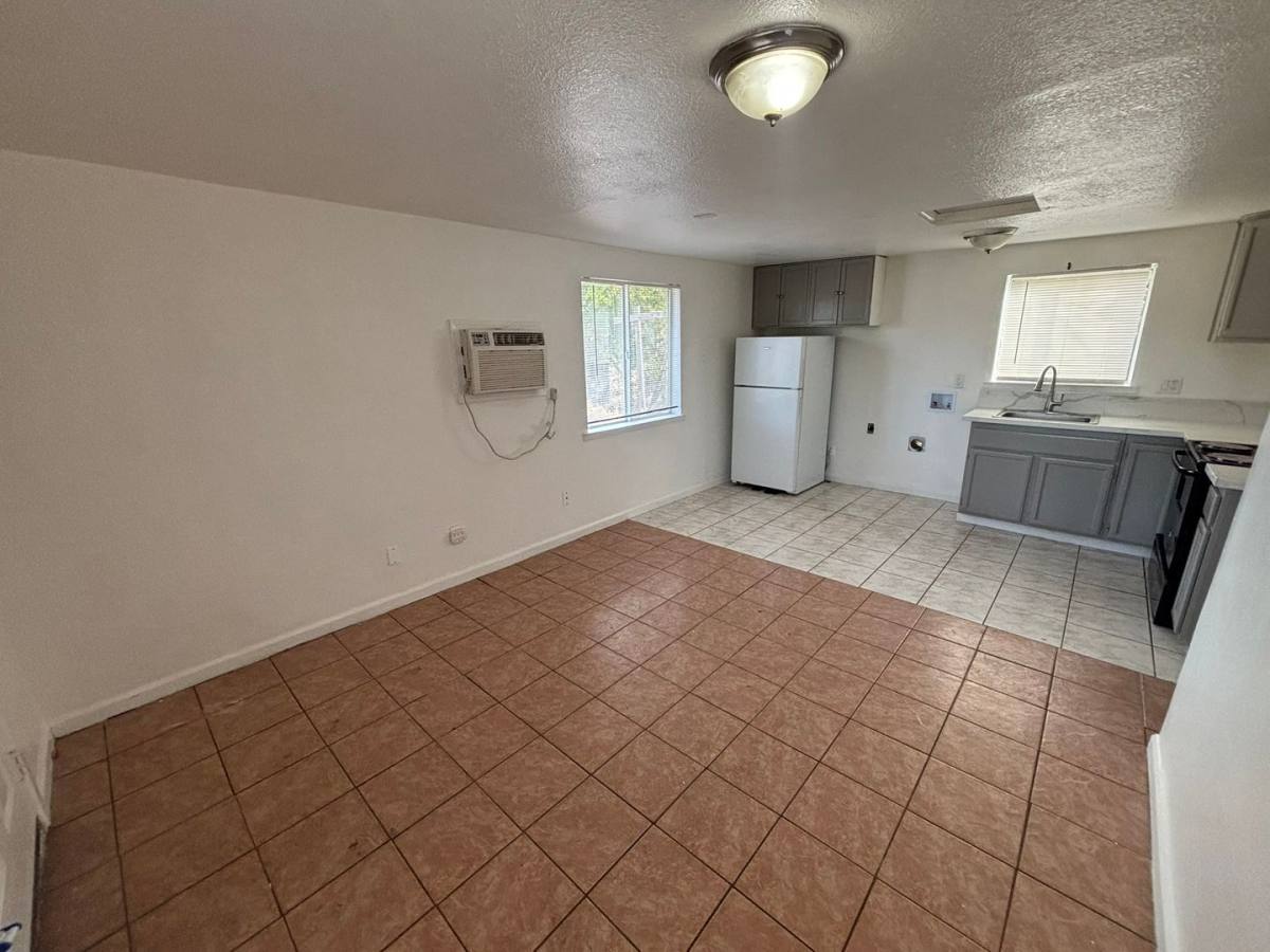 5801 Wallace Ave, Sacramento, CA 95824 - Apartment for Rent - Image 7