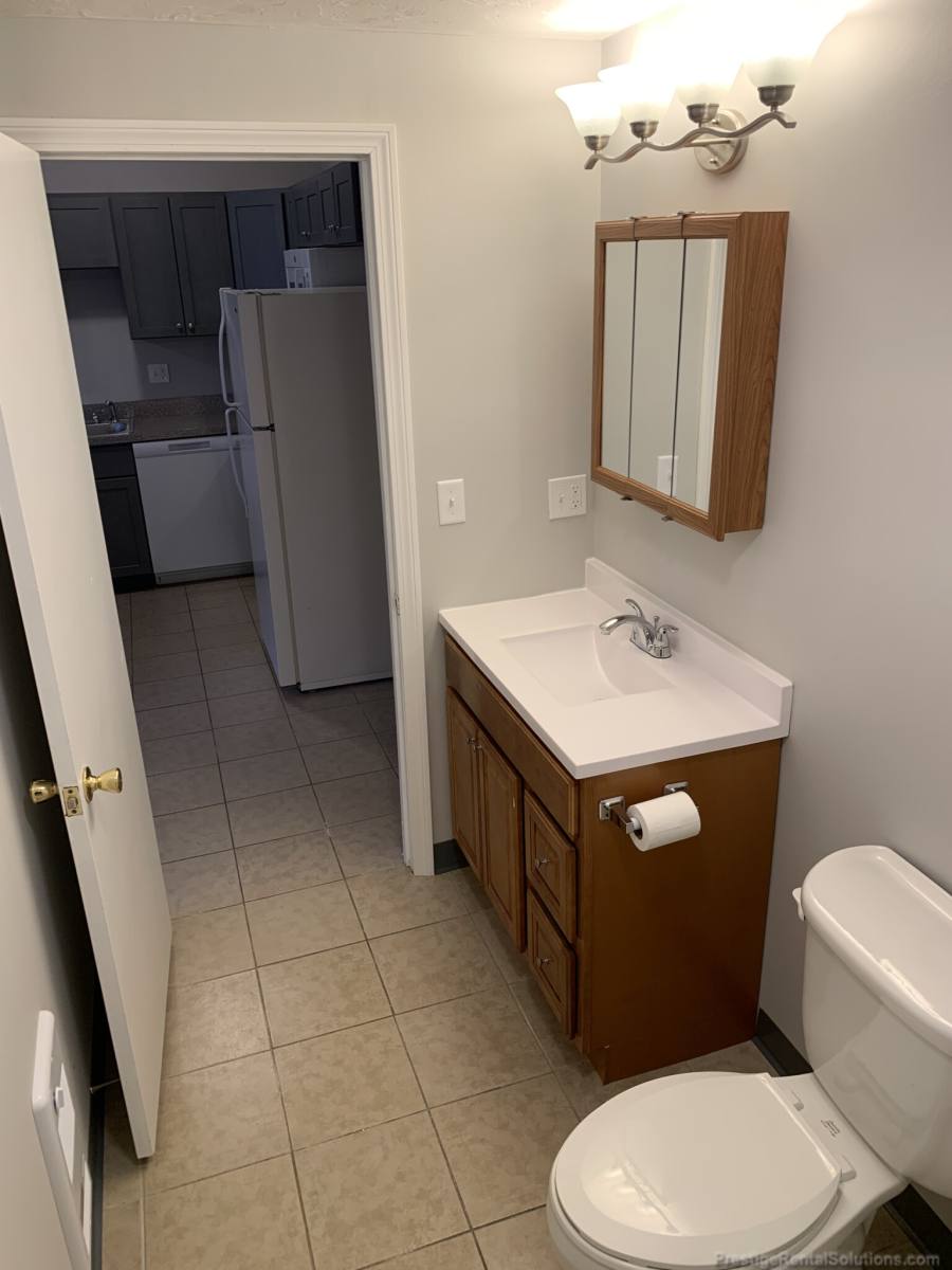 Apartment for rent at 11 Willow St #101, Fitchburg, MA 01420