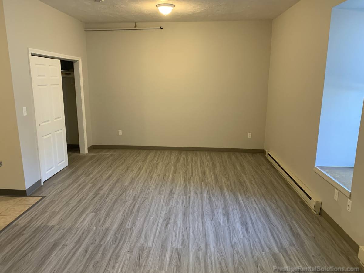 Apartment for rent at 11 Willow St #101, Fitchburg, MA 01420