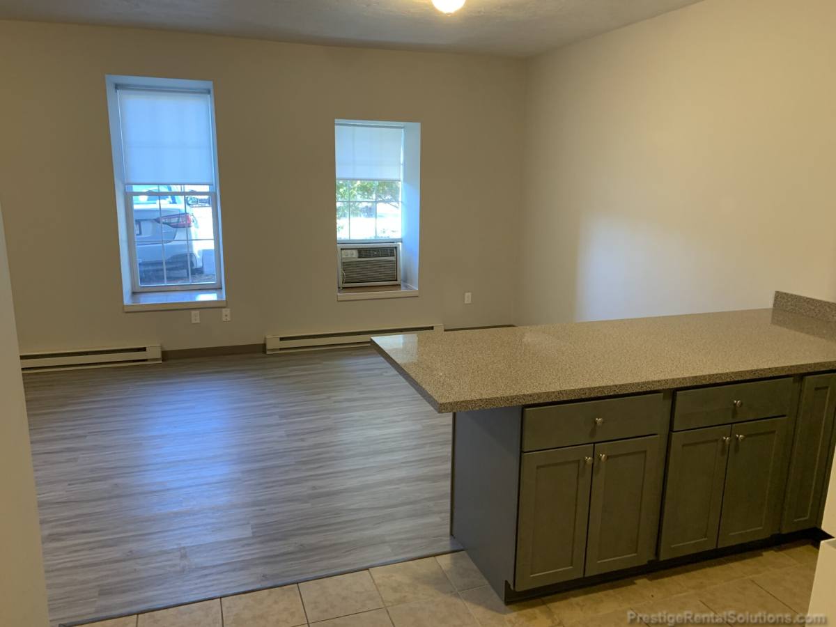 Apartment for rent at 11 Willow St #101, Fitchburg, MA 01420