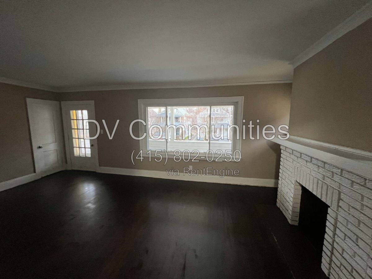 Apartment for rent at 872 Helmsdale Rd #2, Cleveland, OH 44112