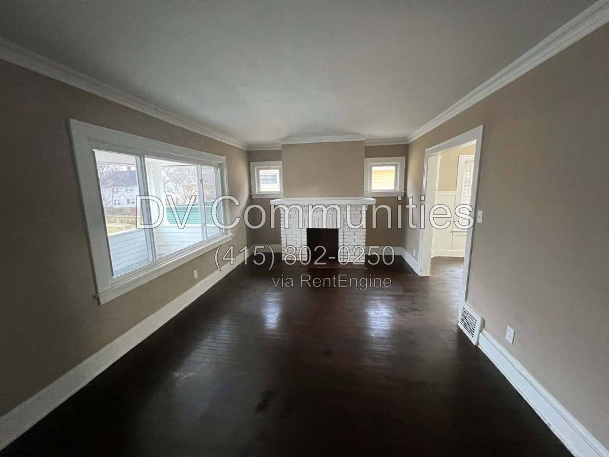 Apartment for rent at 872 Helmsdale Rd #2, Cleveland, OH 44112